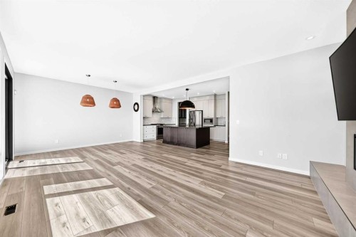 8 West Grove Link Sw, Calgary, AB 