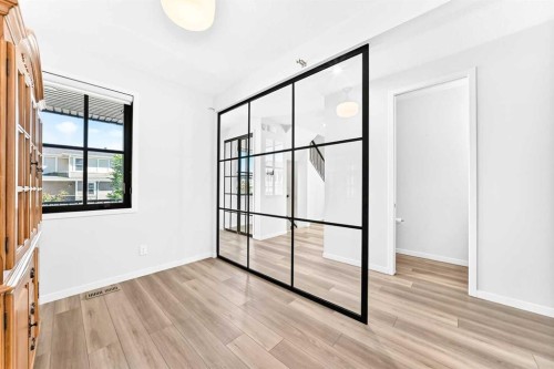8 West Grove Link Sw, Calgary, AB 