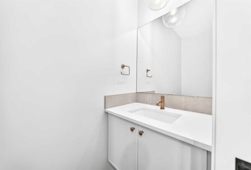 8 West Grove Link Sw, Calgary, AB 