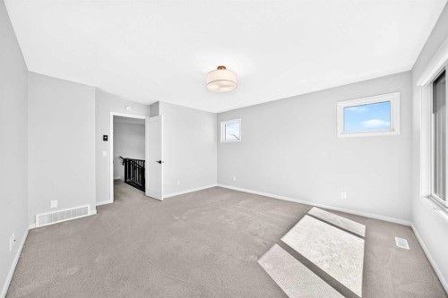 8 West Grove Link Sw, Calgary, AB 