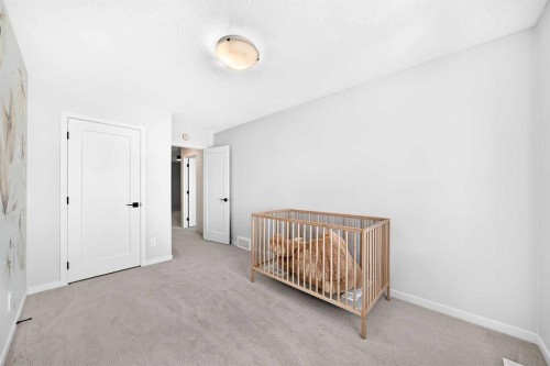 8 West Grove Link Sw, Calgary, AB 