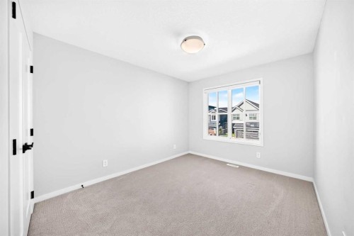 8 West Grove Link Sw, Calgary, AB 