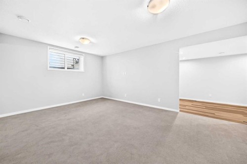 8 West Grove Link Sw, Calgary, AB 