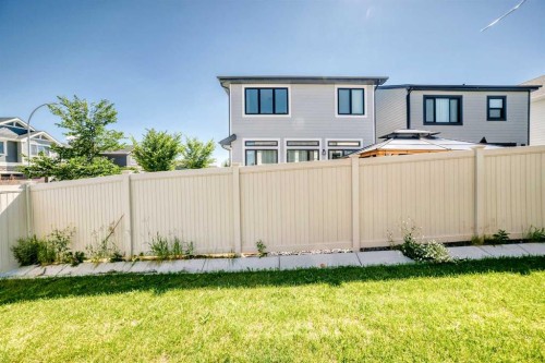8 West Grove Link Sw, Calgary, AB 