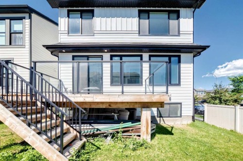 8 West Grove Link Sw, Calgary, AB 
