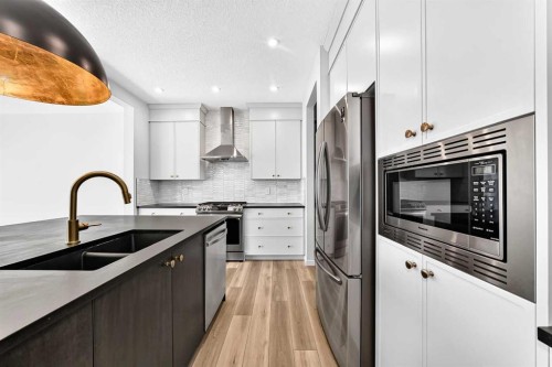 8 West Grove Link Sw, Calgary, AB 