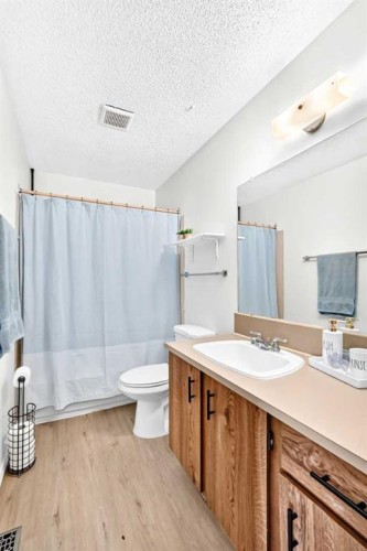 111 Bermondsey Way Nw, Calgary, AB 