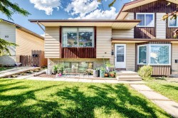 111 Bermondsey Way NW Calgary, AB T3K 1V5
