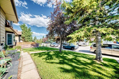 111 Bermondsey Way Nw, Calgary, AB 