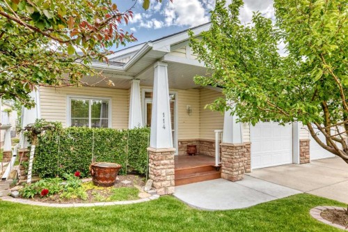 114 Tucker Circle, Okotoks, AB 