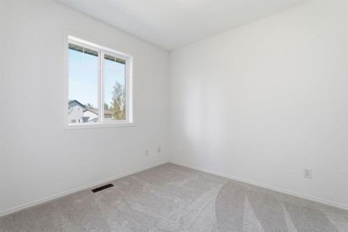 763 Stonehaven Drive, Carstairs, AB - Indoor Photo Showing Other Room