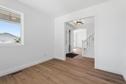 763 Stonehaven Drive, Carstairs, AB - Indoor Photo Showing Other Room