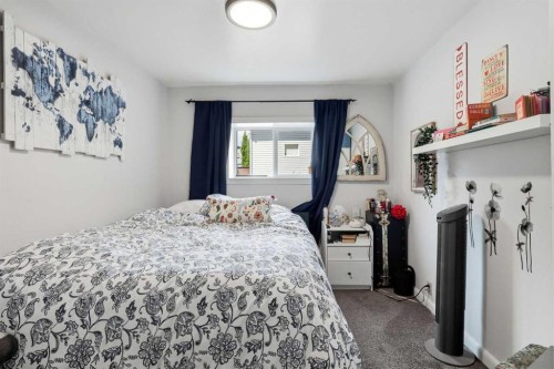7403 20 Street Se, Calgary, AB - Indoor Photo Showing Bedroom