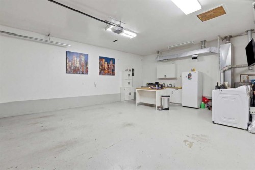 7403 20 Street Se, Calgary, AB - Indoor Photo Showing Laundry Room