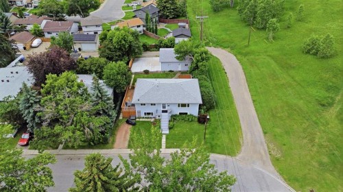 7403 20 Street Se, Calgary, AB - Outdoor