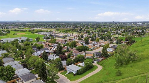 7403 20 Street Se, Calgary, AB - Outdoor With View