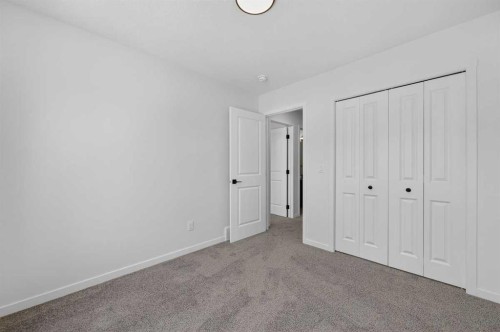 405-81 Midtown Boulevard Sw, Airdrie, AB - Indoor