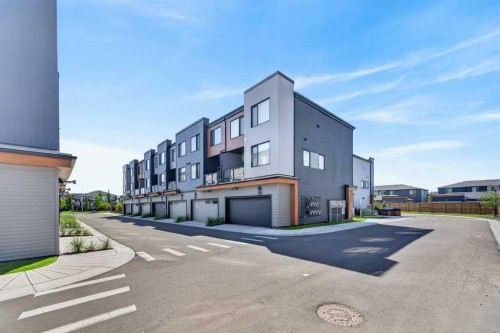 405-81 Midtown Boulevard Sw, Airdrie, AB - Outdoor