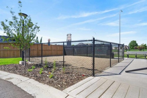 405-81 Midtown Boulevard Sw, Airdrie, AB - Outdoor