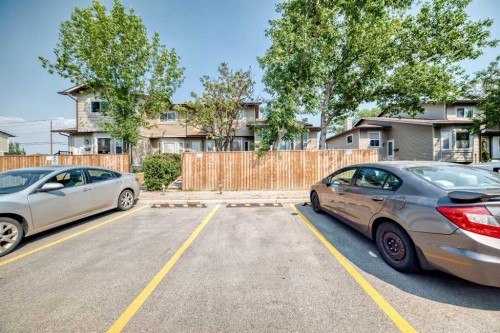 11 Falshire Terrace Ne, Calgary, AB - Outdoor