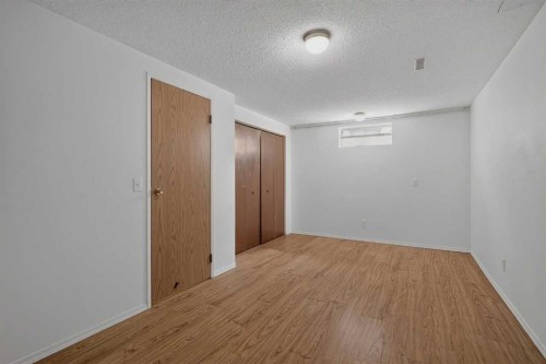 6724 22 Avenue Ne, Calgary, AB - Indoor Photo Showing Other Room