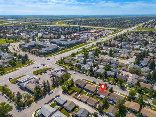 6724 22 Avenue Ne, Calgary, AB - Outdoor With View