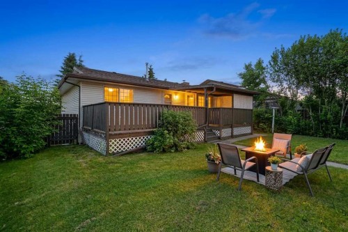 6724 22 Avenue Ne, Calgary, AB - Outdoor With Deck Patio Veranda