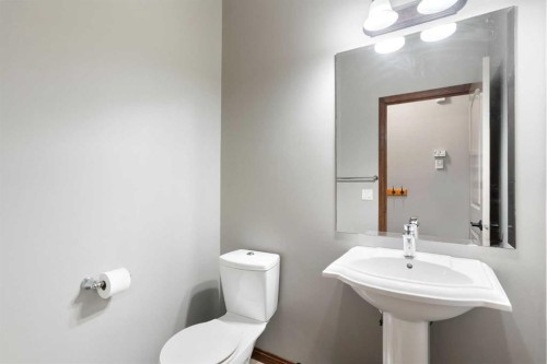 183 Sunset Close, Cochrane, AB 