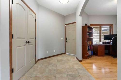 183 Sunset Close, Cochrane, AB 