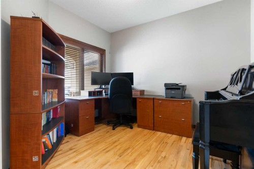 183 Sunset Close, Cochrane, AB 