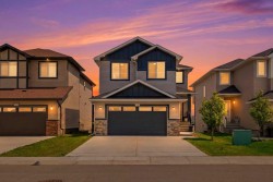 838 Edgefield Street Strathmore, AB T0J 1Y0