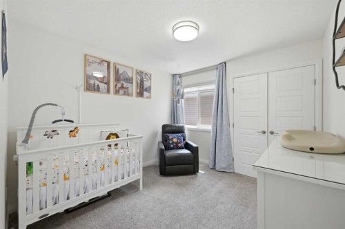 838 Edgefield Street, Strathmore, AB - Indoor Photo Showing Bedroom