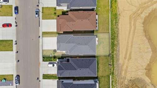 838 Edgefield Street, Strathmore, AB - 