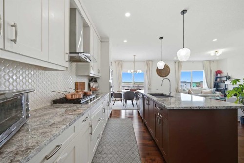 838 Edgefield Street, Strathmore, AB - Indoor Photo Showing Kitchen With Double Sink With Upgraded Kitchen