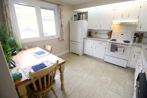 515 Blackthorn Road Ne, Calgary, AB 