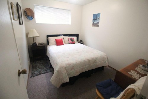 515 Blackthorn Road Ne, Calgary, AB 