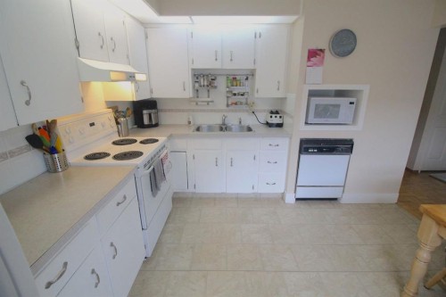 515 Blackthorn Road Ne, Calgary, AB 