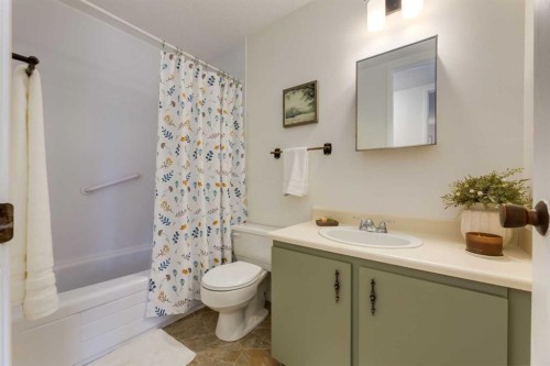 23 Deer Lane Place Se, Calgary, AB 