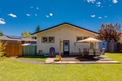 23 Deer Lane Place Se, Calgary, AB 