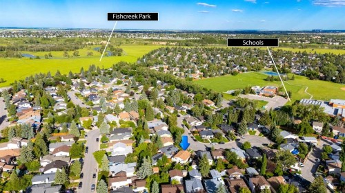 23 Deer Lane Place Se, Calgary, AB 