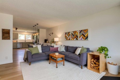 23 Deer Lane Place Se, Calgary, AB 
