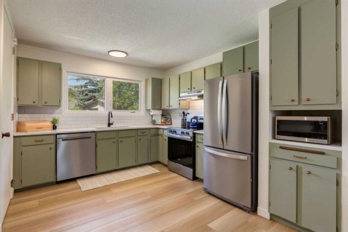 23 Deer Lane Place Se, Calgary, AB 