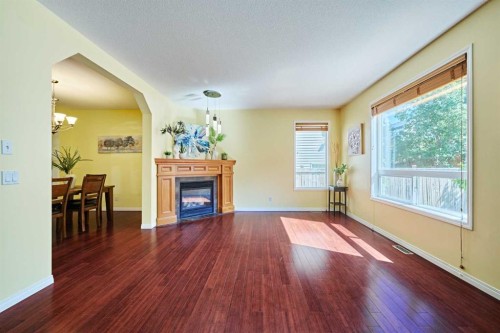 62 Crestmont Drive Sw, Calgary, AB 