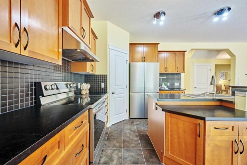 62 Crestmont Drive Sw, Calgary, AB 