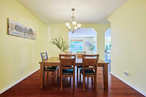 62 Crestmont Drive Sw, Calgary, AB 