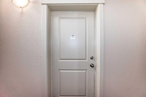 211-3950 46 Avenue Nw, Calgary, AB -  Photo Showing Other Room