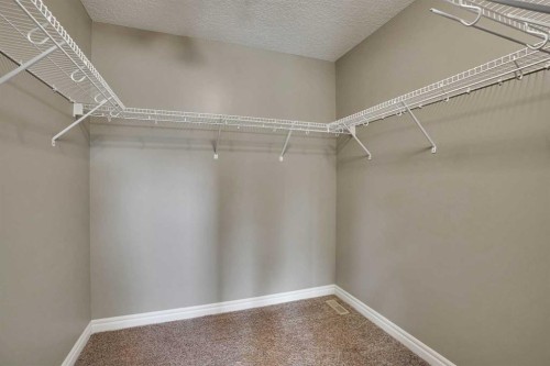 46 Mahogany Passage Se, Calgary, AB 