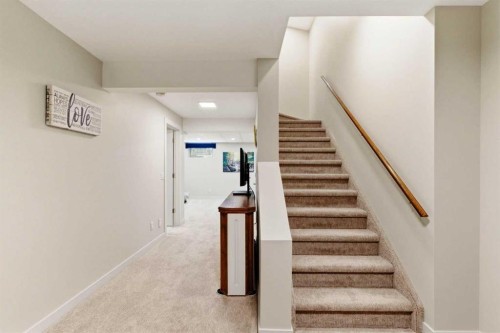 67 Douglas Shore Close Se, Calgary, AB 