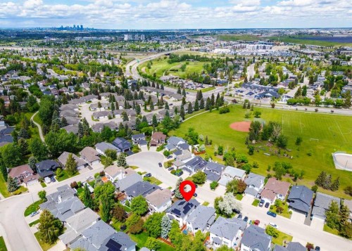 67 Douglas Shore Close Se, Calgary, AB 