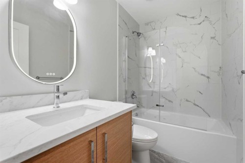 1018 10 Avenue Se, High River, AB - Indoor Photo Showing Bathroom